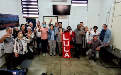 Petistas recebem pré-candidata Gleide Andrade em reunião no Sinticomex