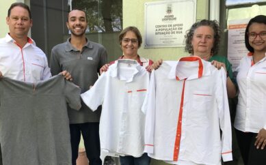 DVG Grupo doa uniformes administrativos à população de rua