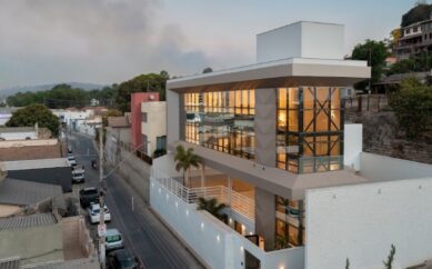 CLÍNICA MARALISE  PERÍGOLO RECEBE FUTUROS FRANQUEADOS