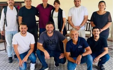 Idosos participam de reunião estratégica do Laiite