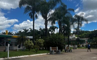 Praça Chico Xavier – livre e bonita – volta a ser do povo