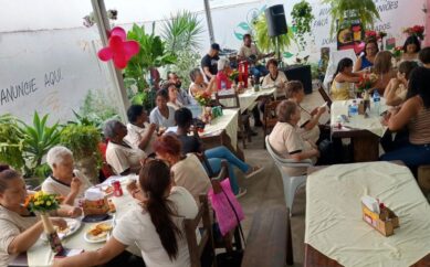 Grupo Só dellas comemora Dia da Mulher com Venay