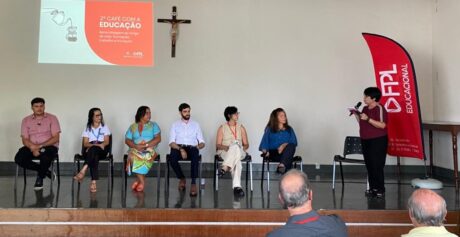 CAFÉ COM EDUCAÇÃO DEBATE APRENDIZAGEM AO LONGO DA VIDA