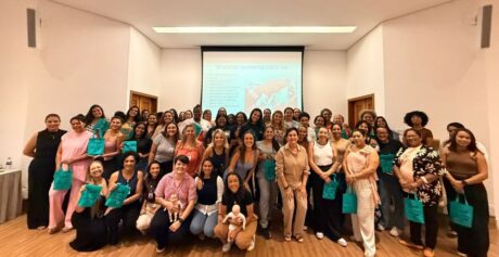Curso de doulas é iniciativa pioneira de apoio às mães