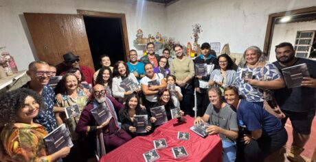 Livro sobre o Grupo Deu Palla é lançado em BH e Confins